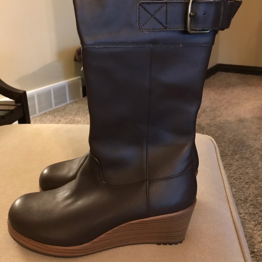 Croc A-Leigh Wedge Boots